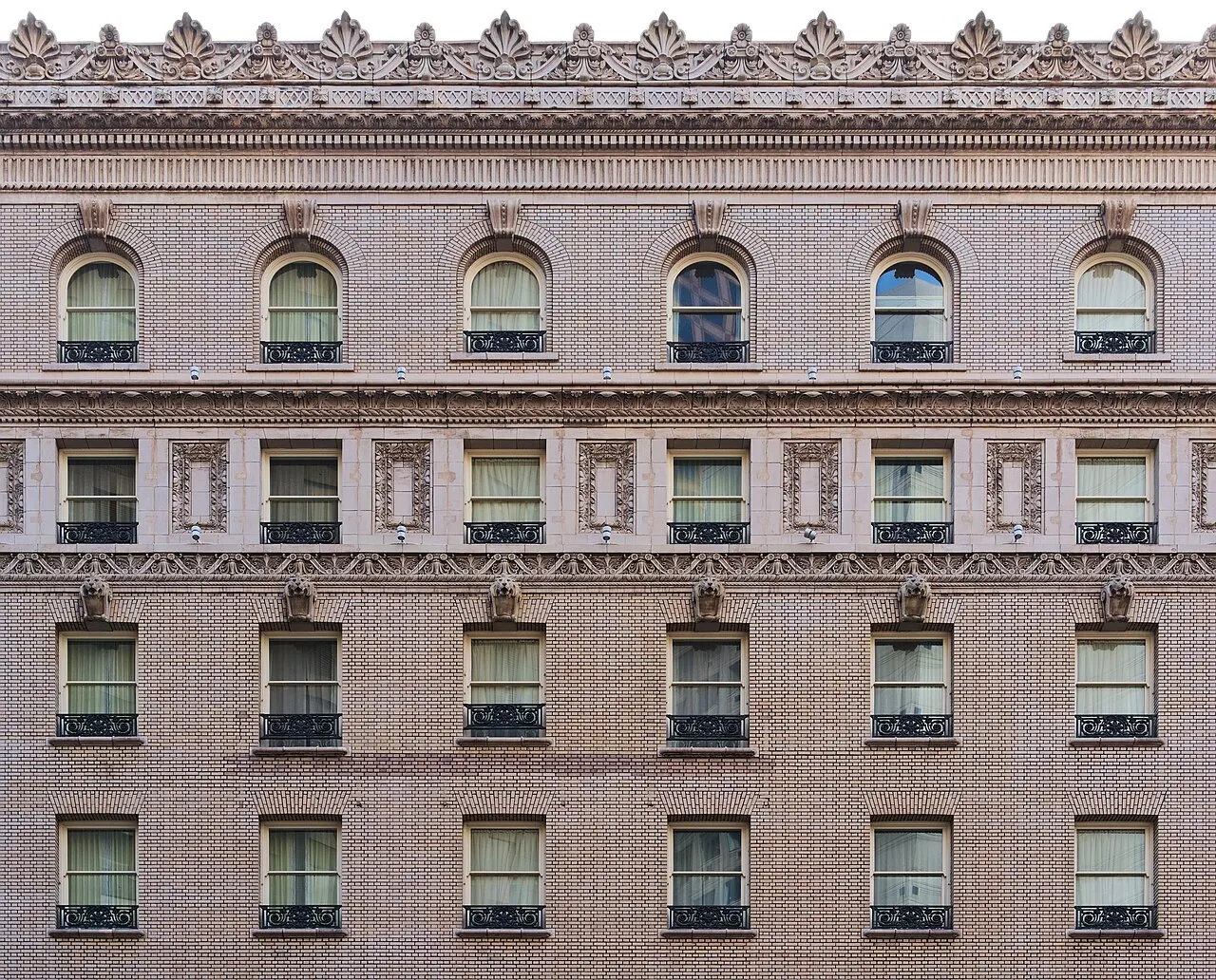 Palace Hotel, San Francisco: Facade of the Palace Hotel, San Francisco